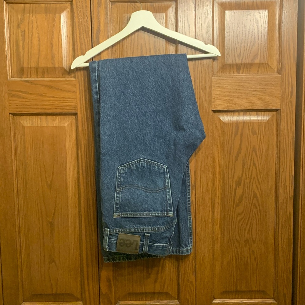 Mens gently worn Lee jeans, regular fit size 34 x 36